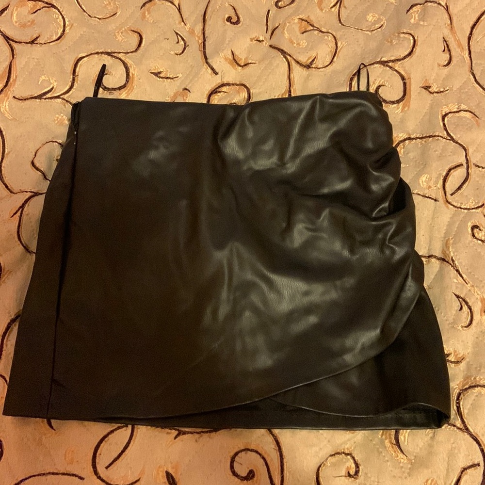 Zara black leather mini skirt